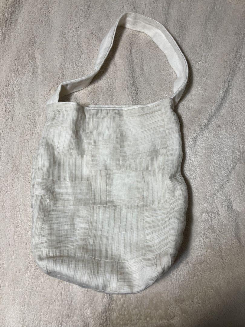 絲室 ショルダーバッグ