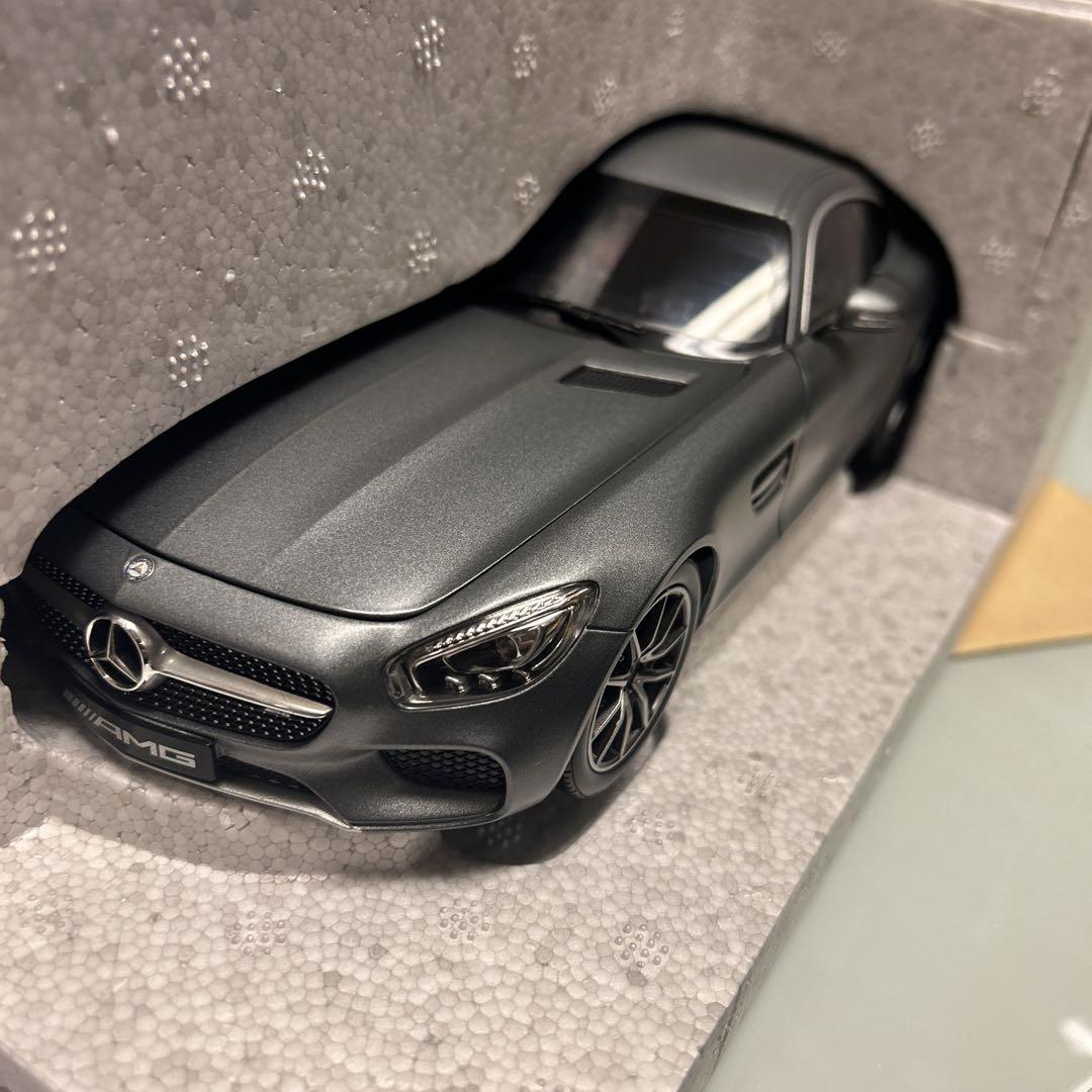 【送料無料】Mercedes-Benz AMGGTミニカー 1/18マットグレー