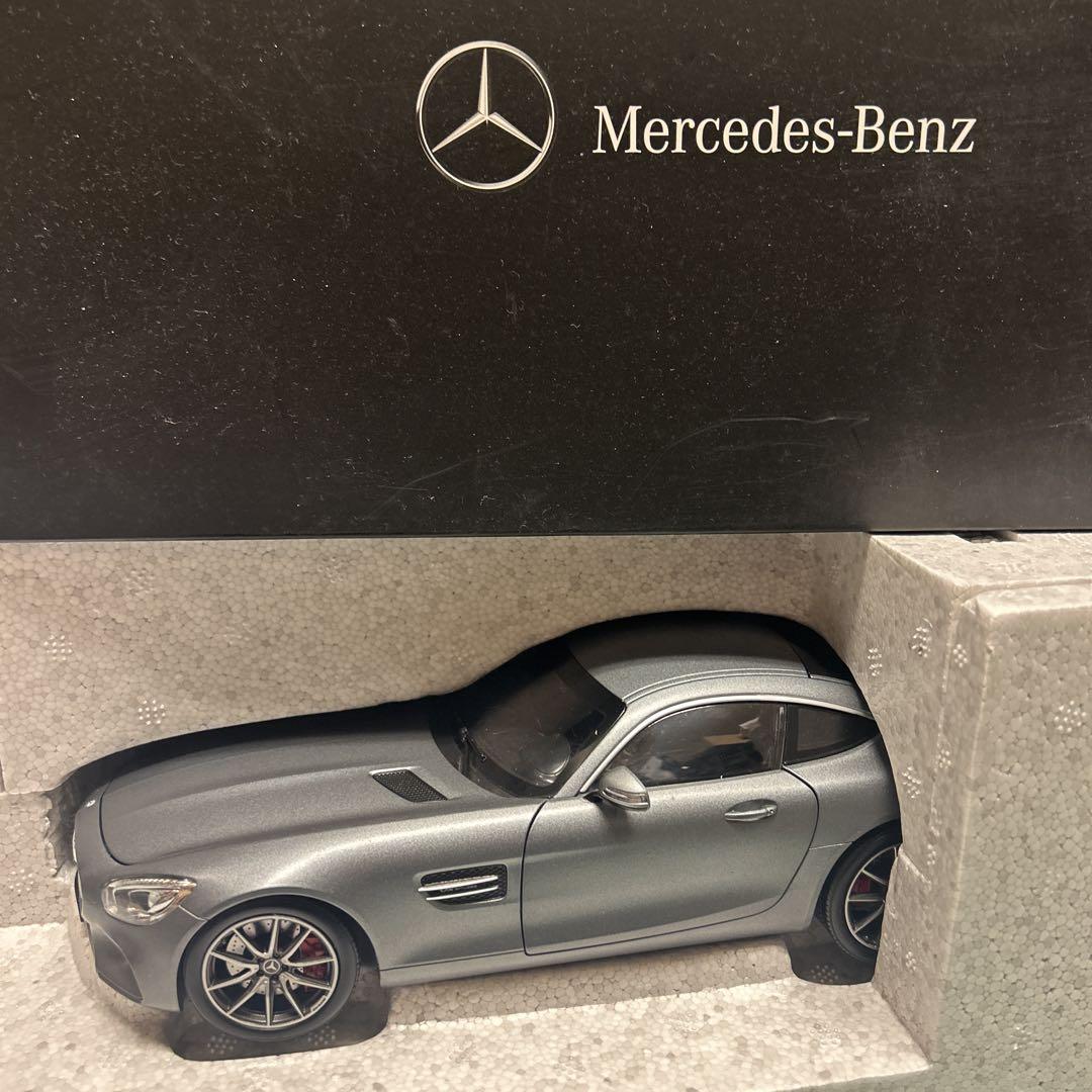 【送料無料】Mercedes-Benz AMGGTミニカー 1/18マットグレー