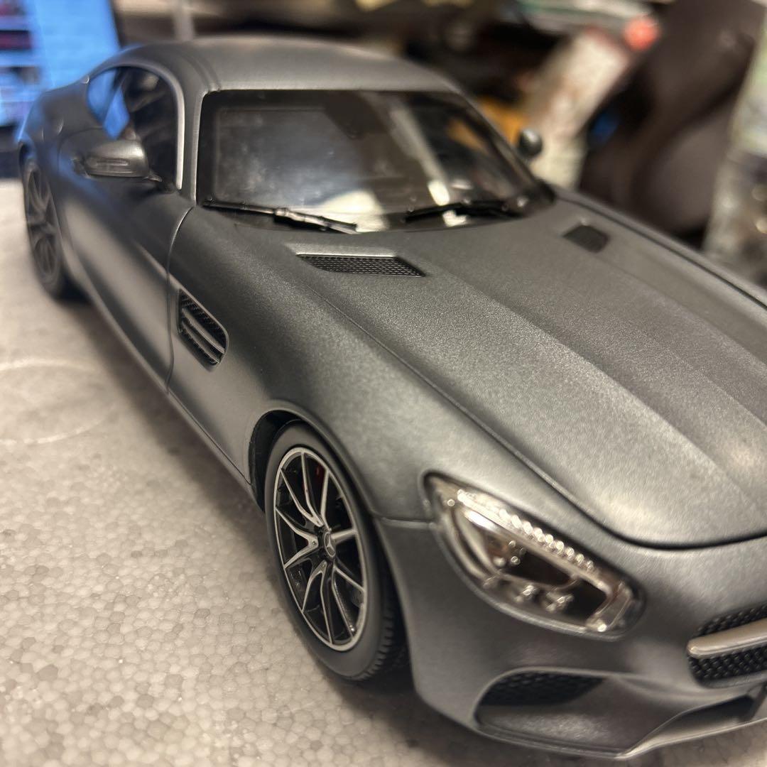 【送料無料】Mercedes-Benz AMGGTミニカー 1/18マットグレー