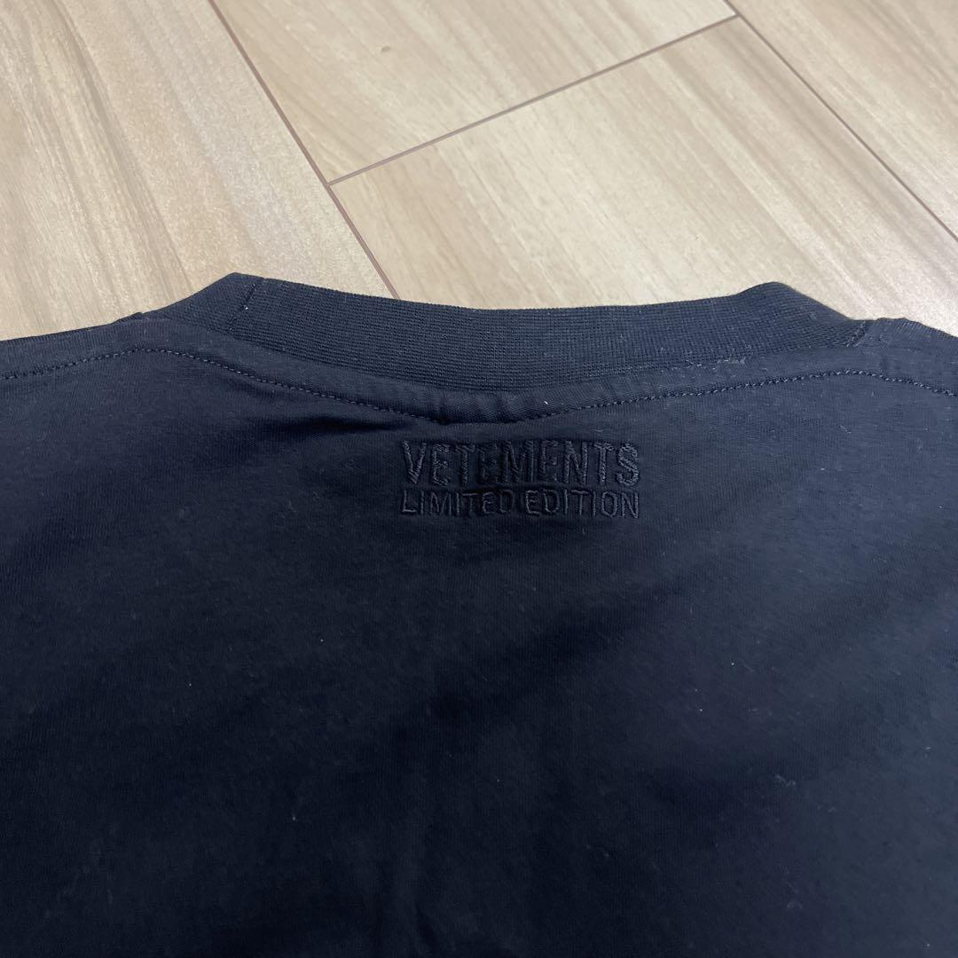 ヴェトモン VETEMENTS Tシャツ