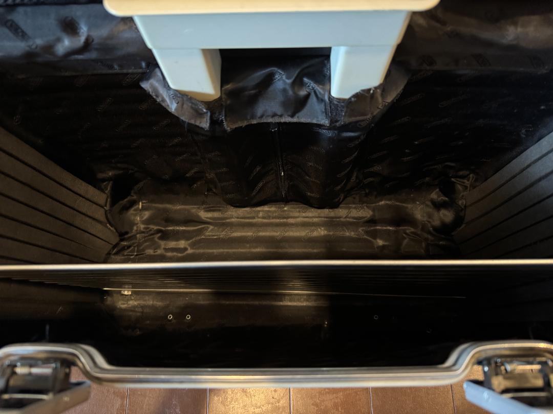 正規品 RIMOWA リモワトパーズ2輪 パイロットトロリー 36L 機内持込可