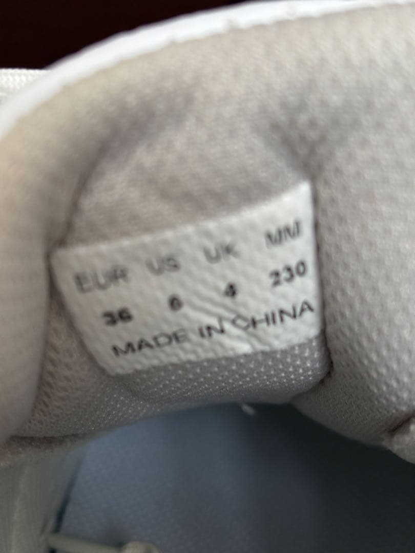 ローラースケートシューズ 新品未使用