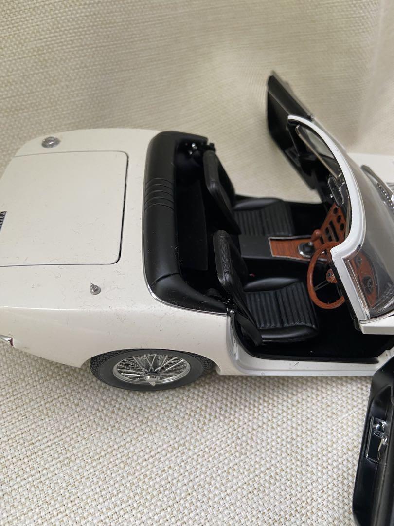 ⑱オートアート 1/18 007トヨタ2000GT ボンドカー