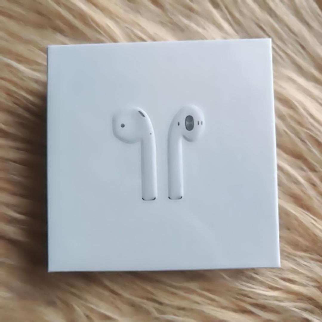 新品未開封---AirPods 第2世代 11,500円