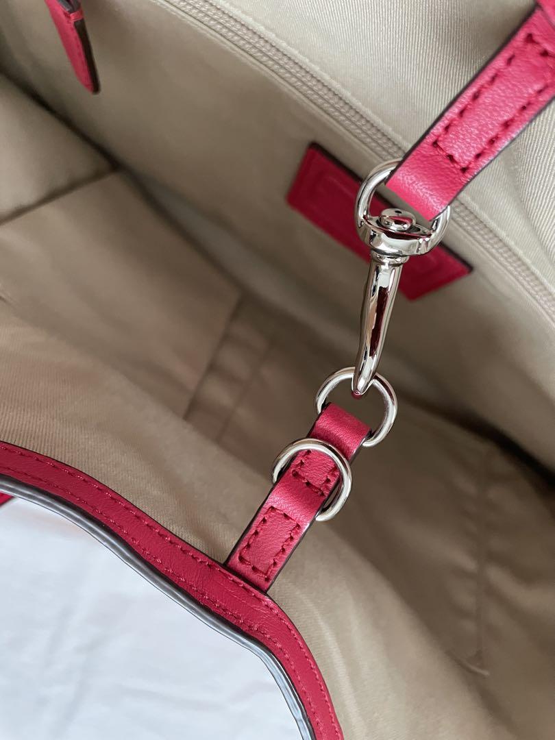 コーチ　coach バッグ　ピンク