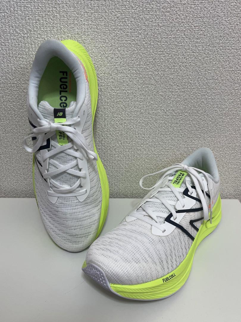 New Balance FUEL CELL v4 フューエルセル　プロペル
