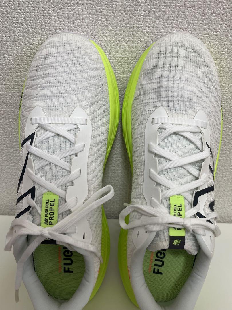 New Balance FUEL CELL v4 フューエルセル　プロペル