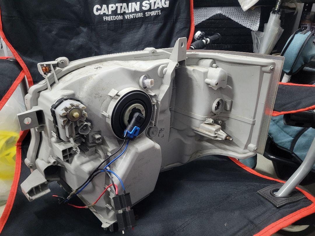 r*4様 ハイエース　ヘットライト加工ベース