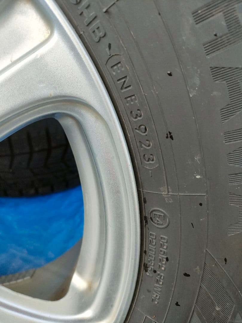 ④215/65R16 2023年製 IG60スタッドレスタイヤ ホイール付 1本 ④215/65R16 2023年製 IG60スタッドレスタイヤ ホイール付 1本