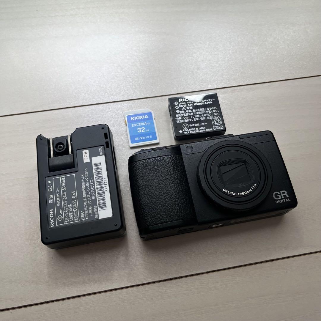 RICOH GR DIGITAL Ⅲコンパクトデジタルカメラ