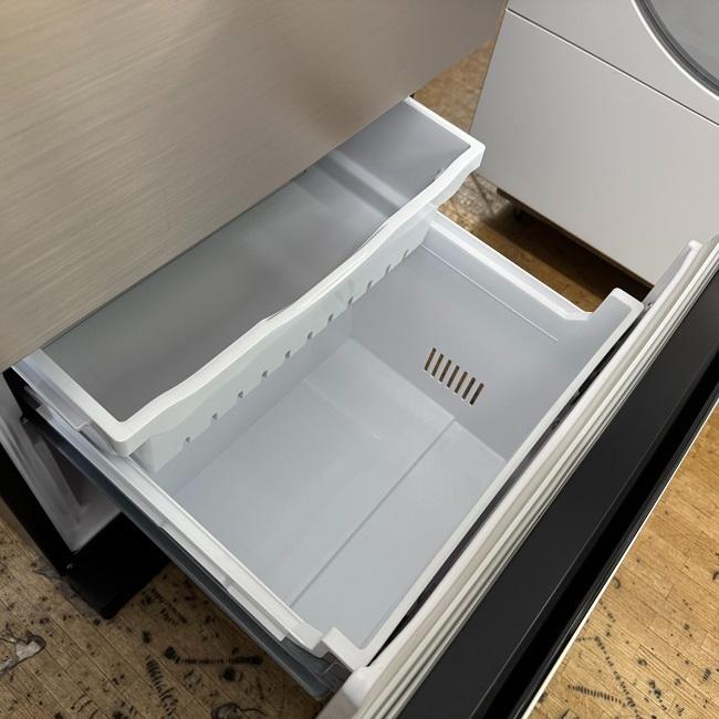 超美品【 HITACHI 】日立 265L 3ドア 冷凍冷蔵庫 R-27TV