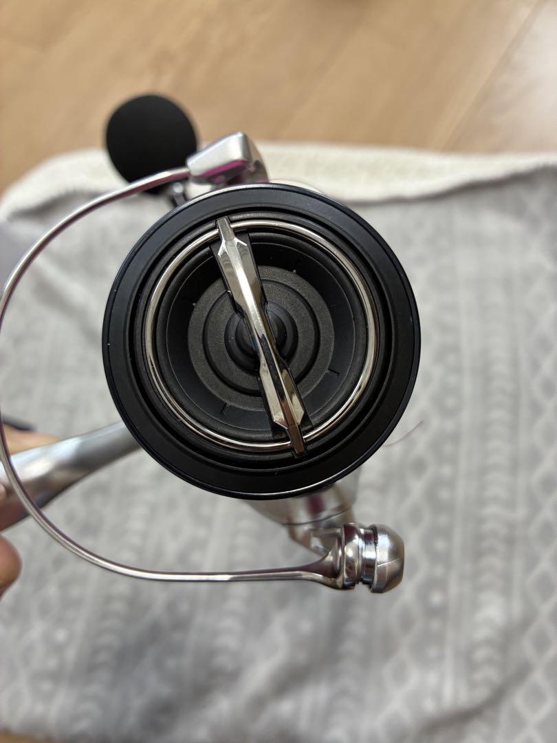 SHIMANO STRADIC 4000MHG リール