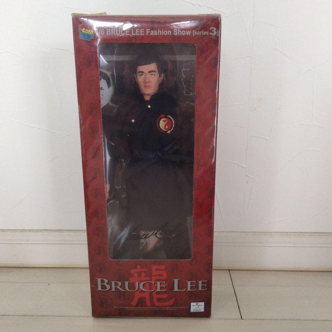 ブルース・リー　ファッションショー（24体シリーズ）フィギュア拳法着バージョン