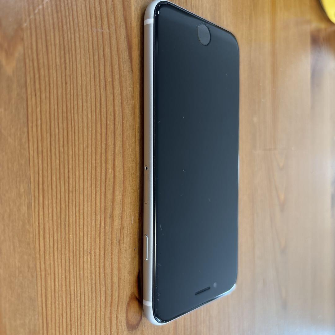 【送料無料】iPhoneSE2本体　ホワイト 128GB SIMフリー iPhone SE 2 ホワイト 128GB SIMフリー
