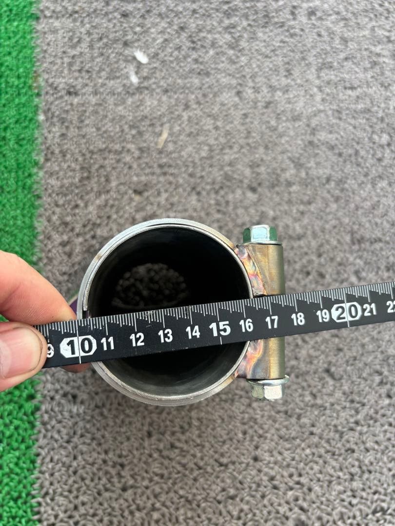 マフラーカッター目立った傷や汚れなし