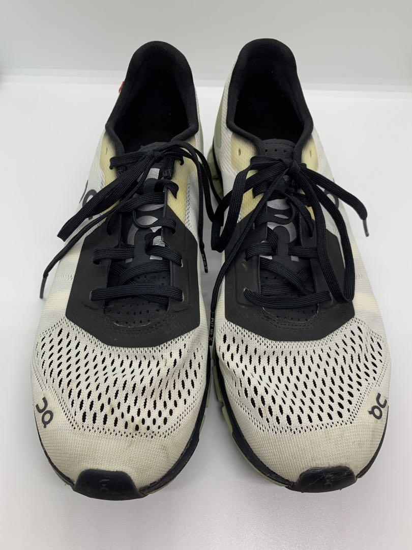 【On オン】クラウドフラッシュ US8.5 (26.5センチ)