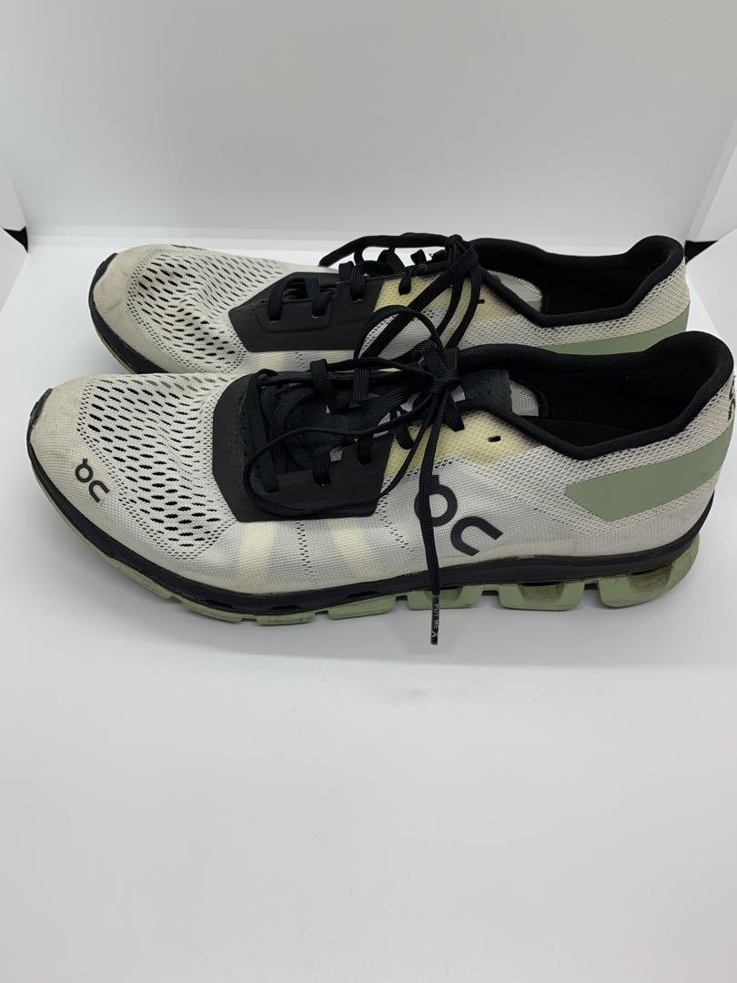 【On オン】クラウドフラッシュ US8.5 (26.5センチ)