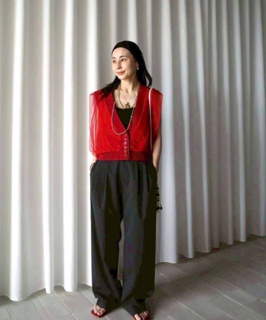 LIGHT SHEER LAYERED KNIT VEST