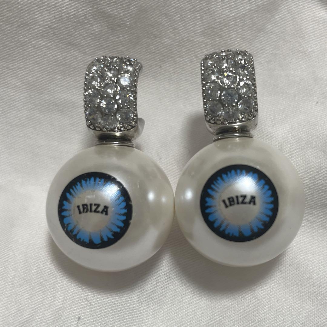 ピアス