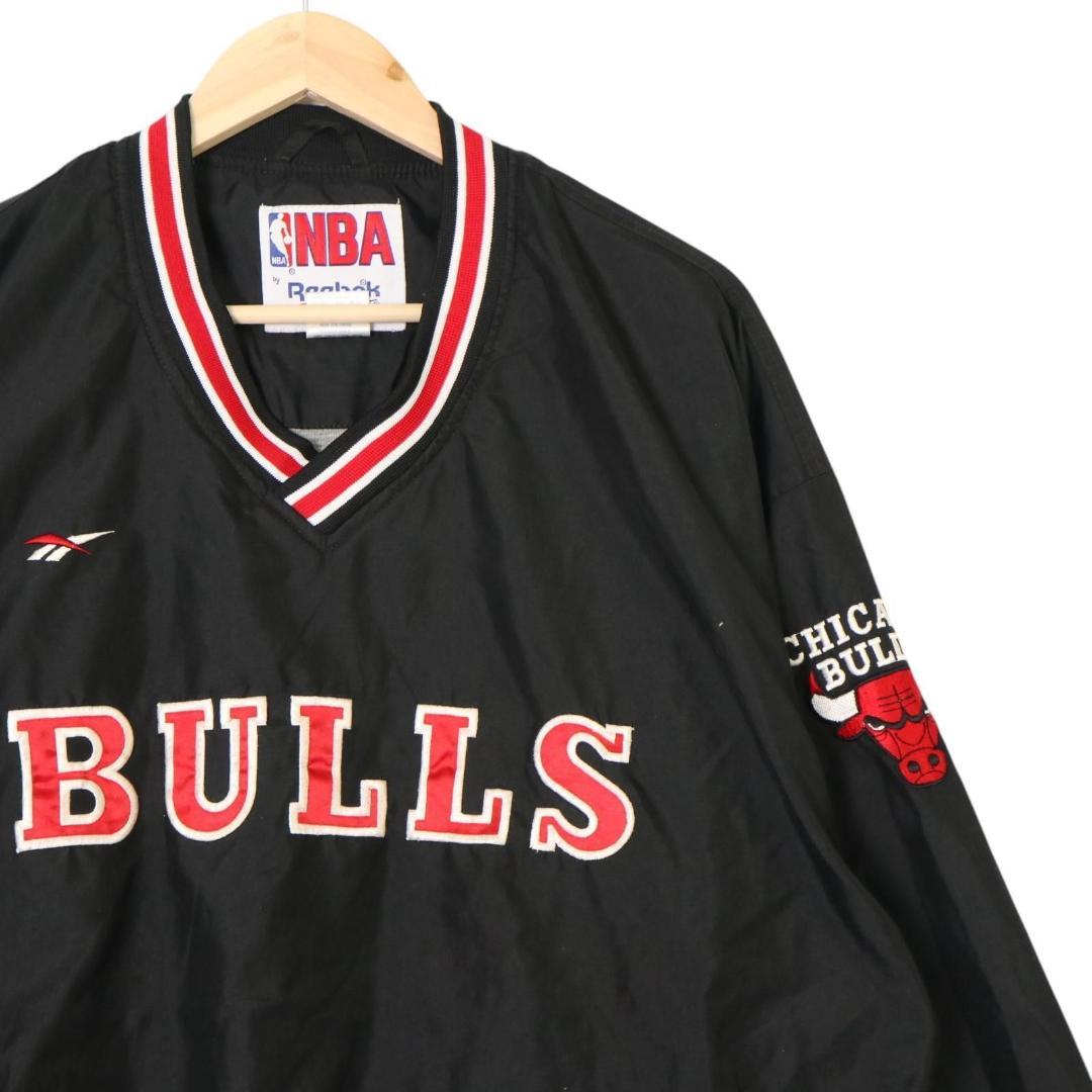 Reebok/リーボック シカゴブルズ Vネック ウォームアッププルオーバー