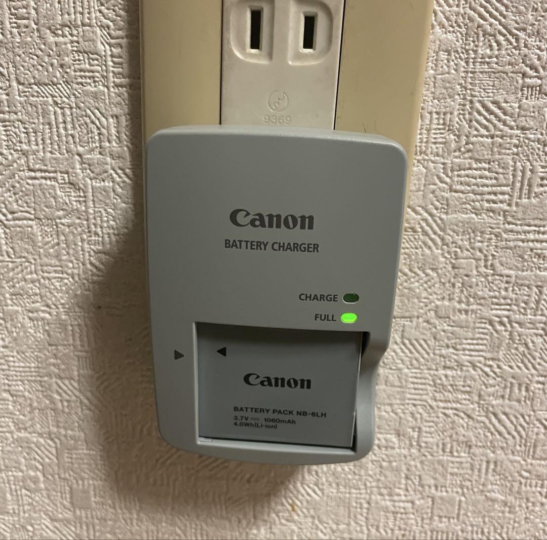 【光学30倍ズーム　美品】Canon Power Shot SX710 HS