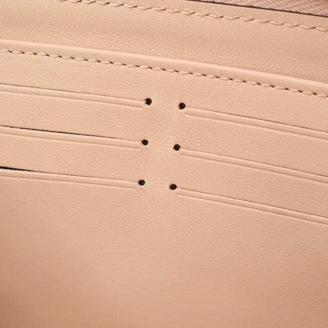 ルイヴィトン M82755 モノグラム マヒナ・レザー ジッピー・ウォレット ルイヴィトン M82755 モノグラム マヒナ・レザー ジッピー・ウォレット