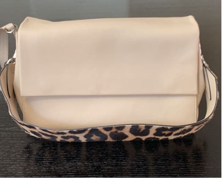 希少•美品アドーア/コクーンワンピース ひざ丈ワンピース | filmekimi