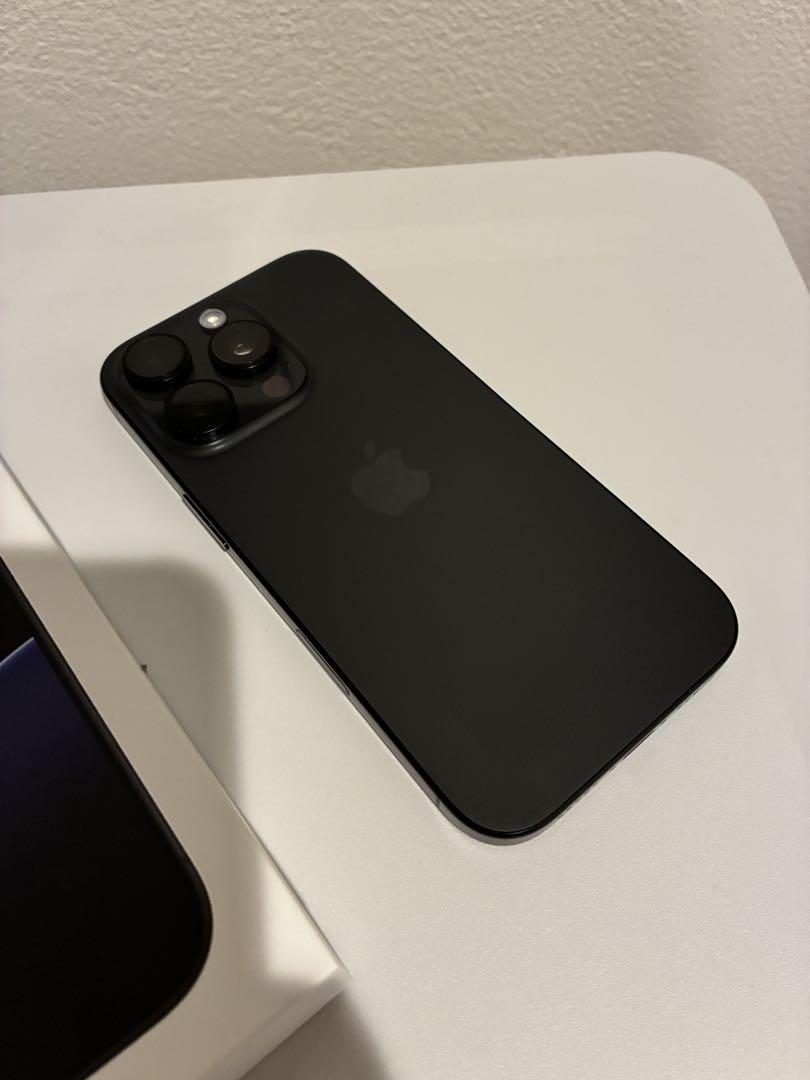 Phone16