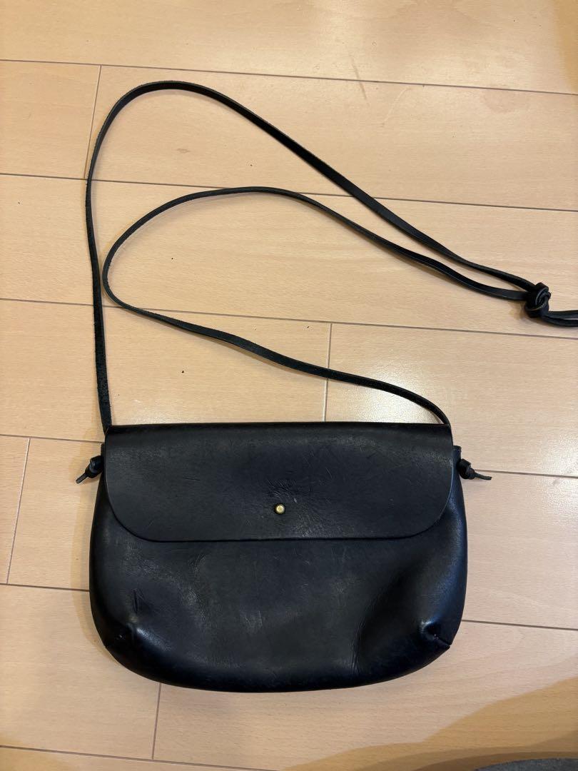 黒 レザー ショルダーバッグ サコッシュ
