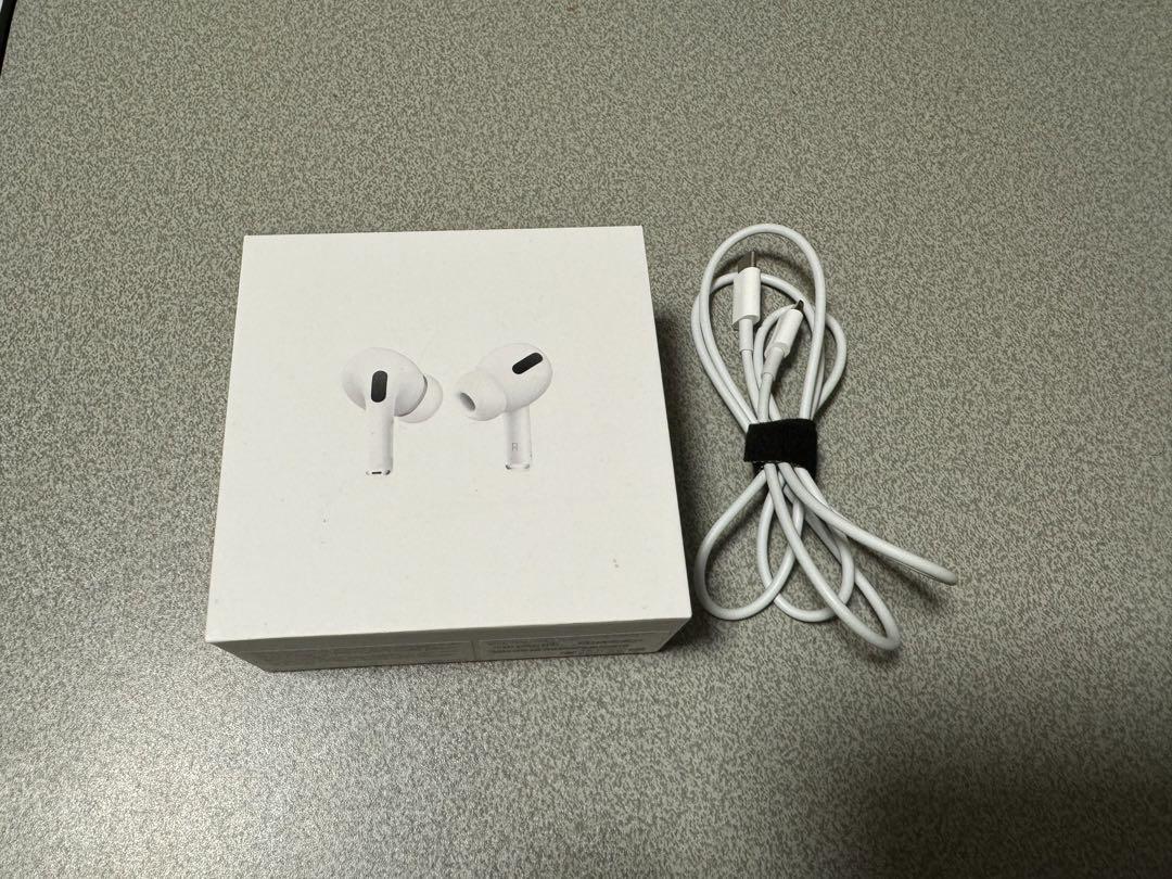 美品♪AirPods Pro★付属品全てあり★不具合なし Airpods pro 不具合なし 付属品全て新品未使用