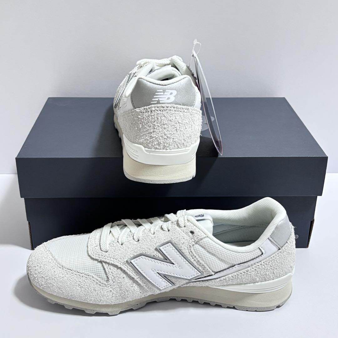 ニューバランス　WL996CW2 24㎝ New Balance WL996CW2 OFF WHITE 23FW-I（ニューバランス
