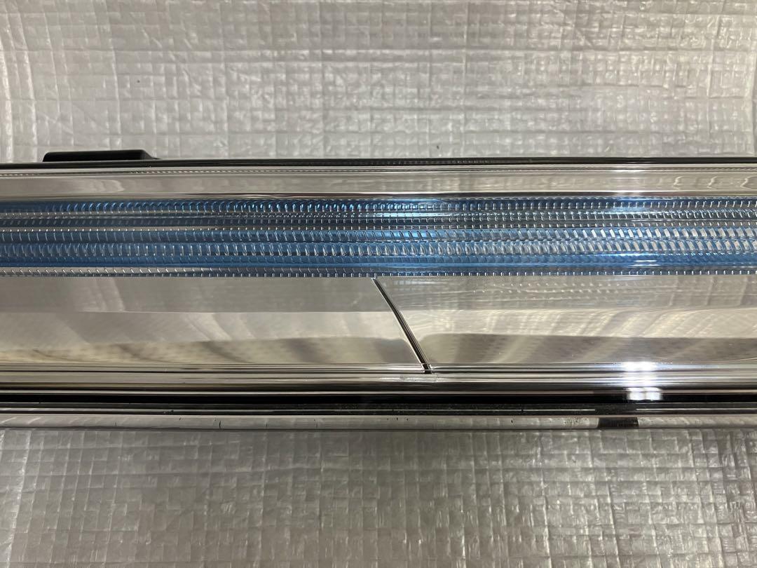 ♦︎ダイハツ　タントカスタムLA600Sイルミネーショングリル　ブルー