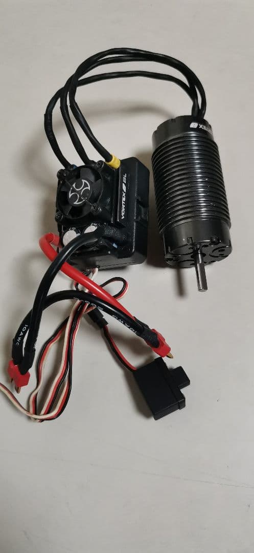 ＯＲＩＯＮ ＶＯＲＴＥＸ８ ＥＳＣ＆モーター☆４セル対応☆送料込値下げNG☆