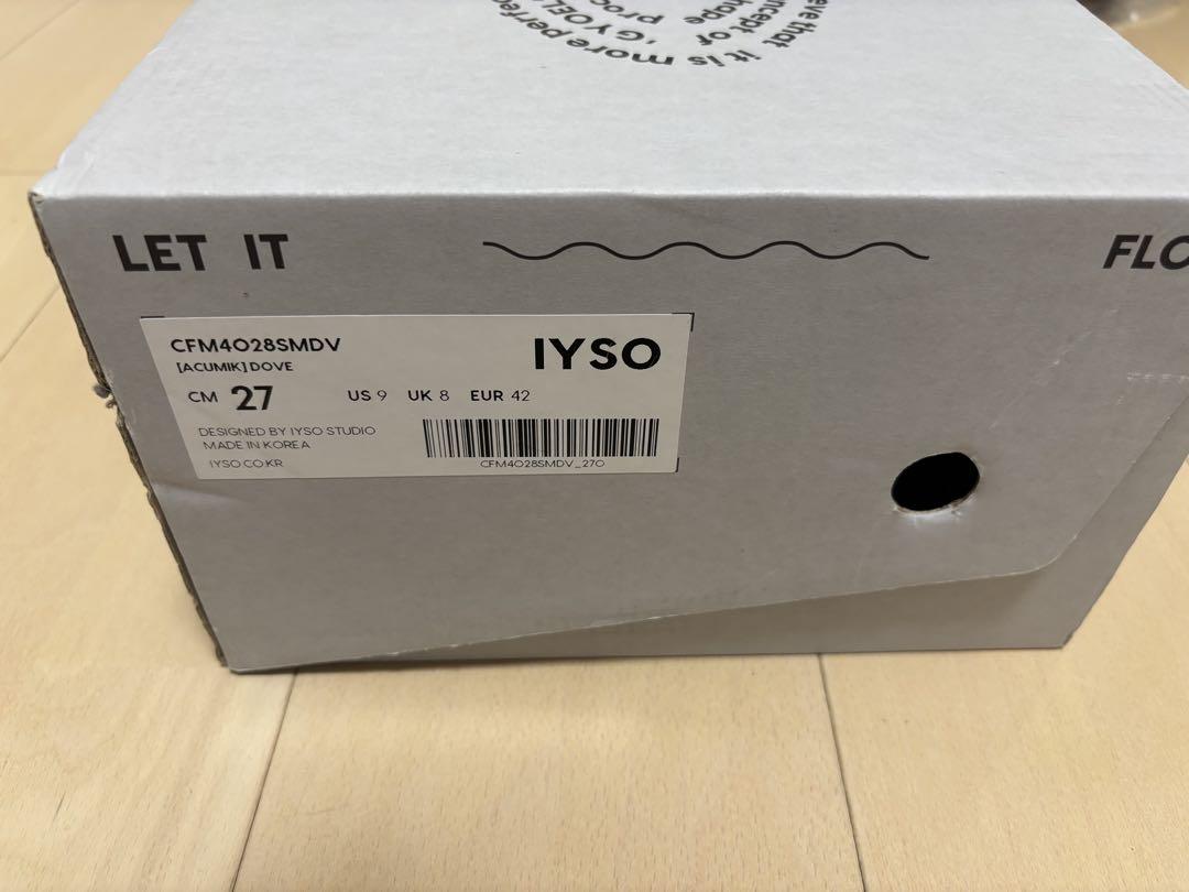 IYSO スニーカー