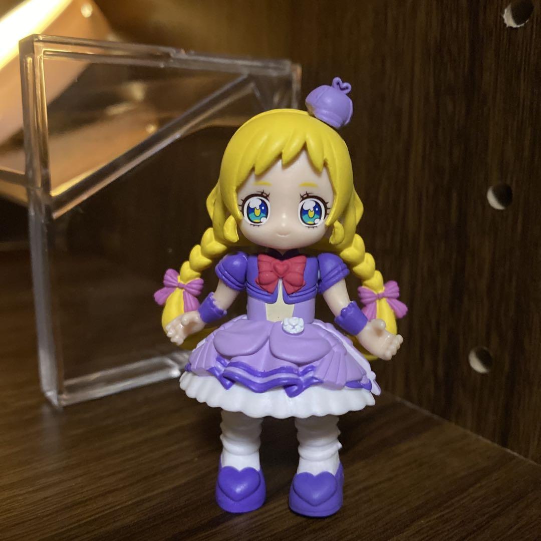 【美品】 わんだふるぷりきゅあ！ ぷりきゅ〜と フィギュア プリキュア