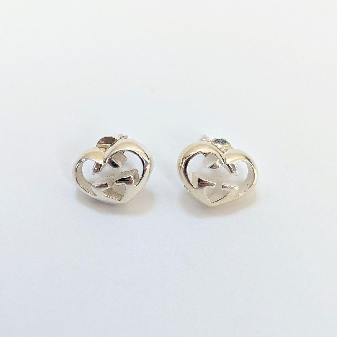 お待たせ! 極美品✨グッチ ピアス GG インターロッキング ハート型 シルバー 銀 アクセサリー