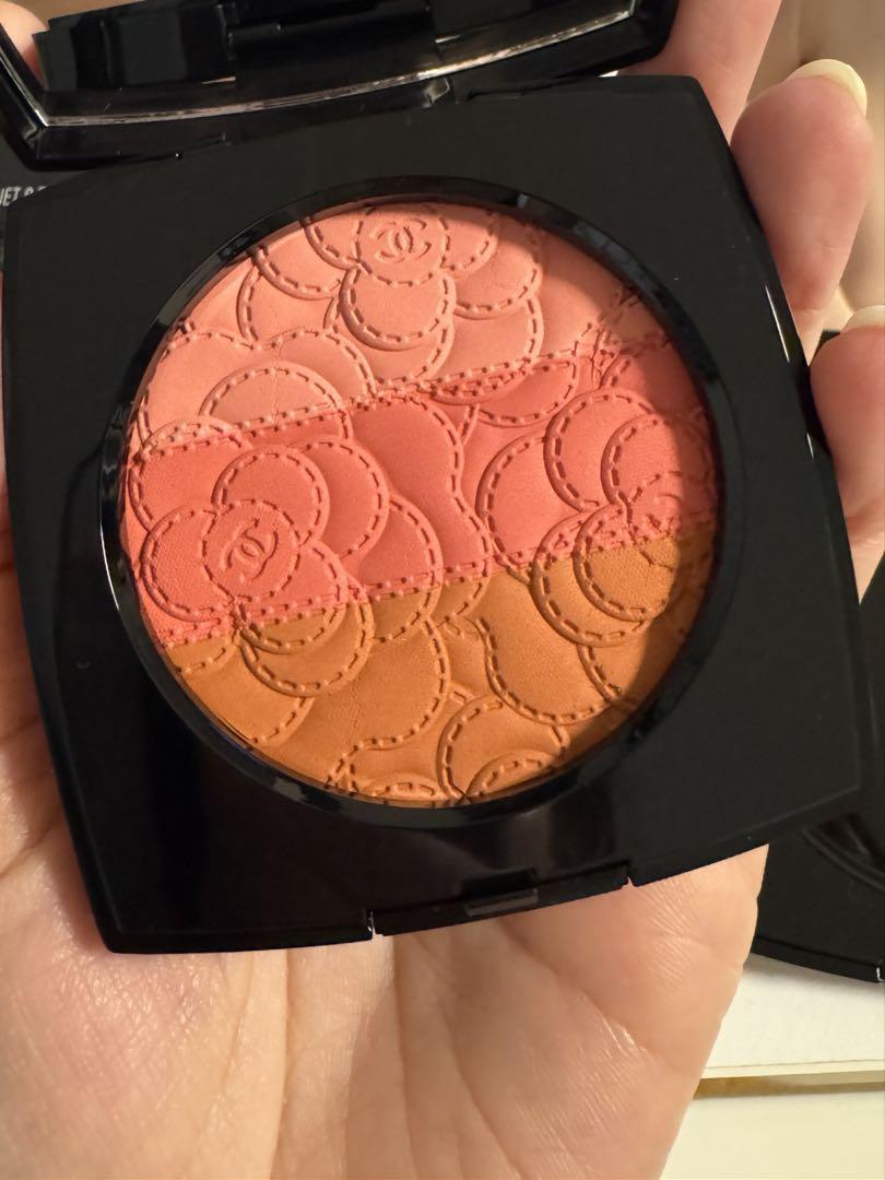 CHANEL カメリア フトゥーラ パウダーチーク