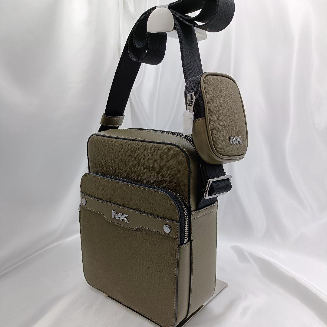新品　マイケルコース　RIVINGTON　レザー　ショルダーバッグ