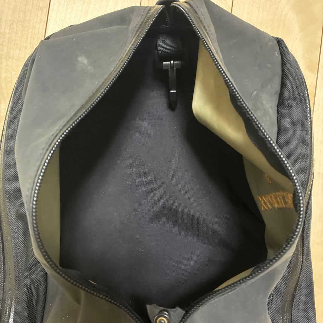 良品国内正規品　アークテリクス ARRO 22 アロー22ブラック