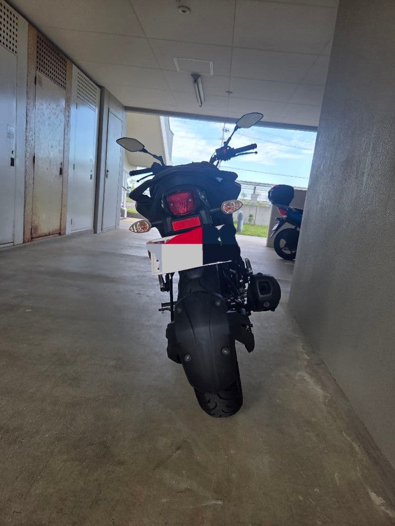 ヤマハ　FZS-fi 150cc 中型