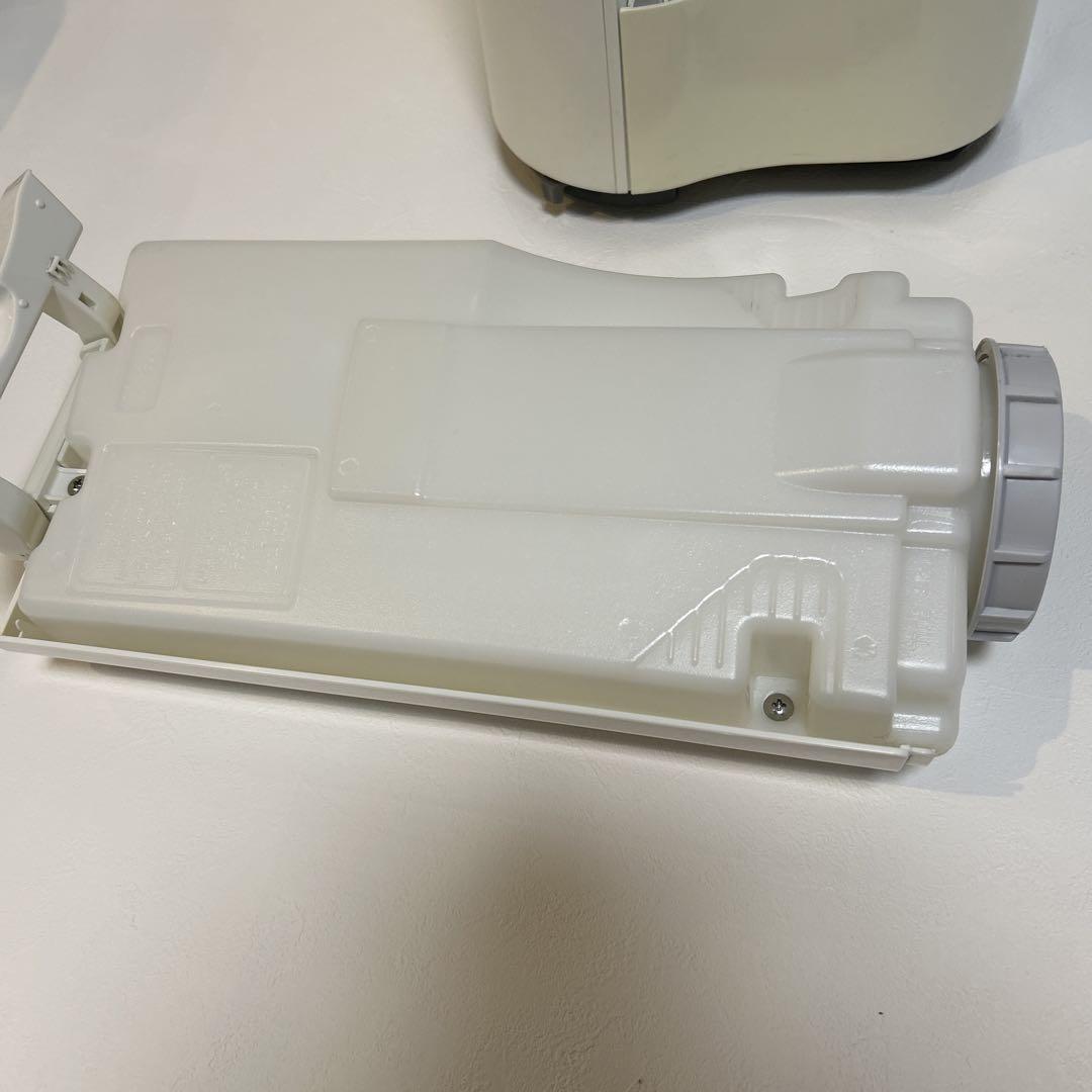 【美品】　シャープ　加湿空気清浄機　KC-F70-W プラズマクラスター