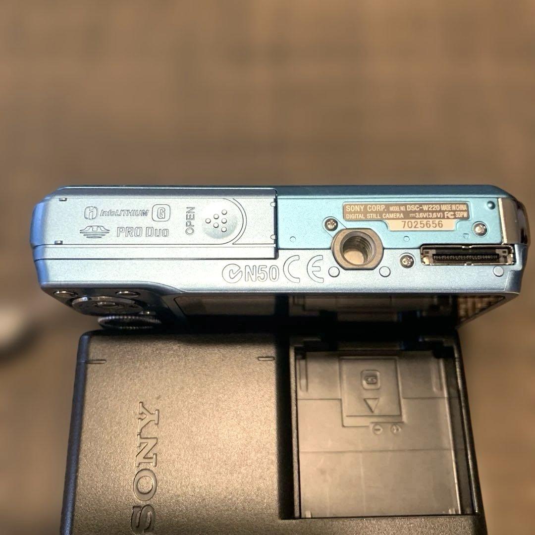 【美品】SONY サイバーショットW220 ライトブルー　付属品有　箱無