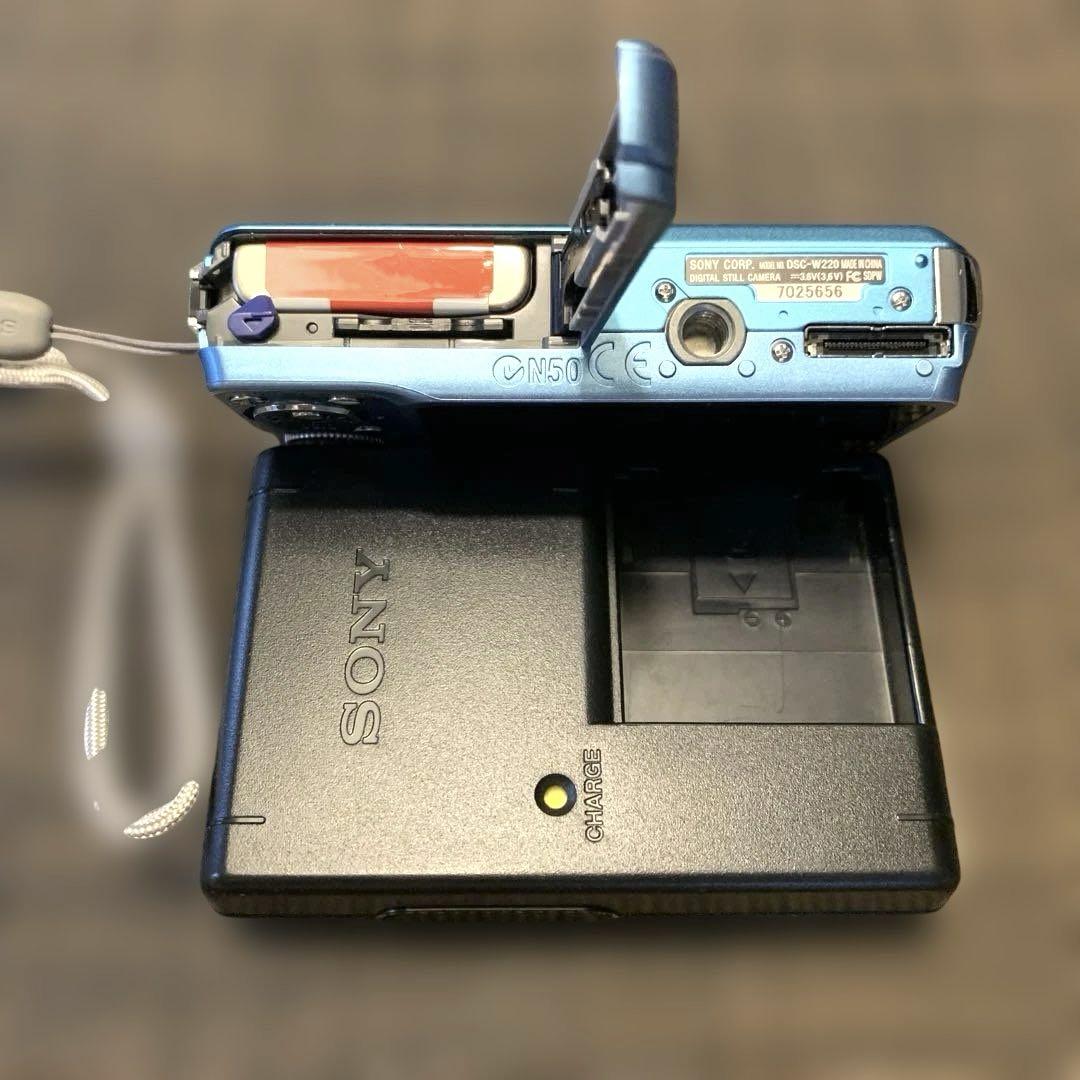 【美品】SONY サイバーショットW220 ライトブルー　付属品有　箱無