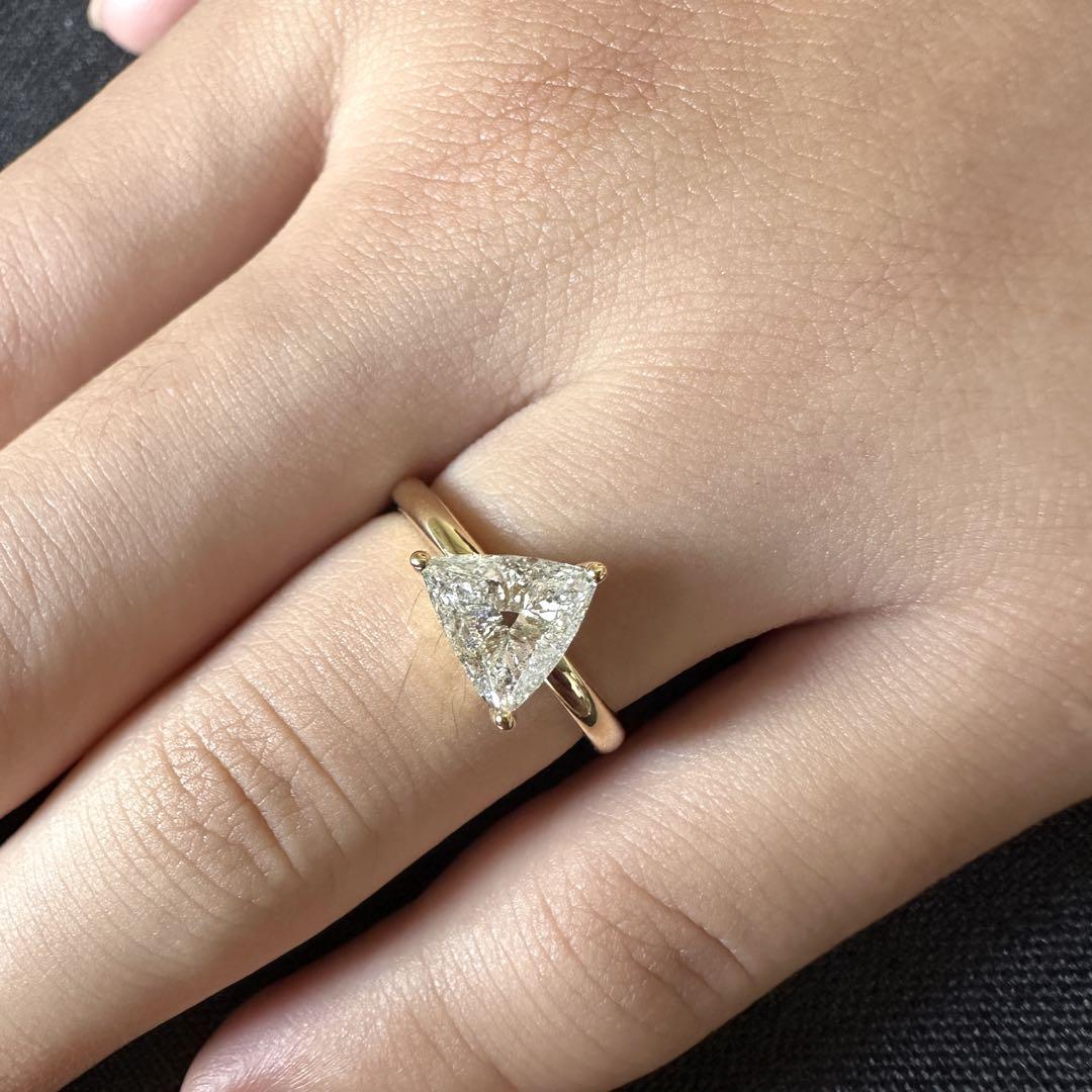 K18天然ダイヤモンドリング　1.012ct H SI2 トリリアントカット