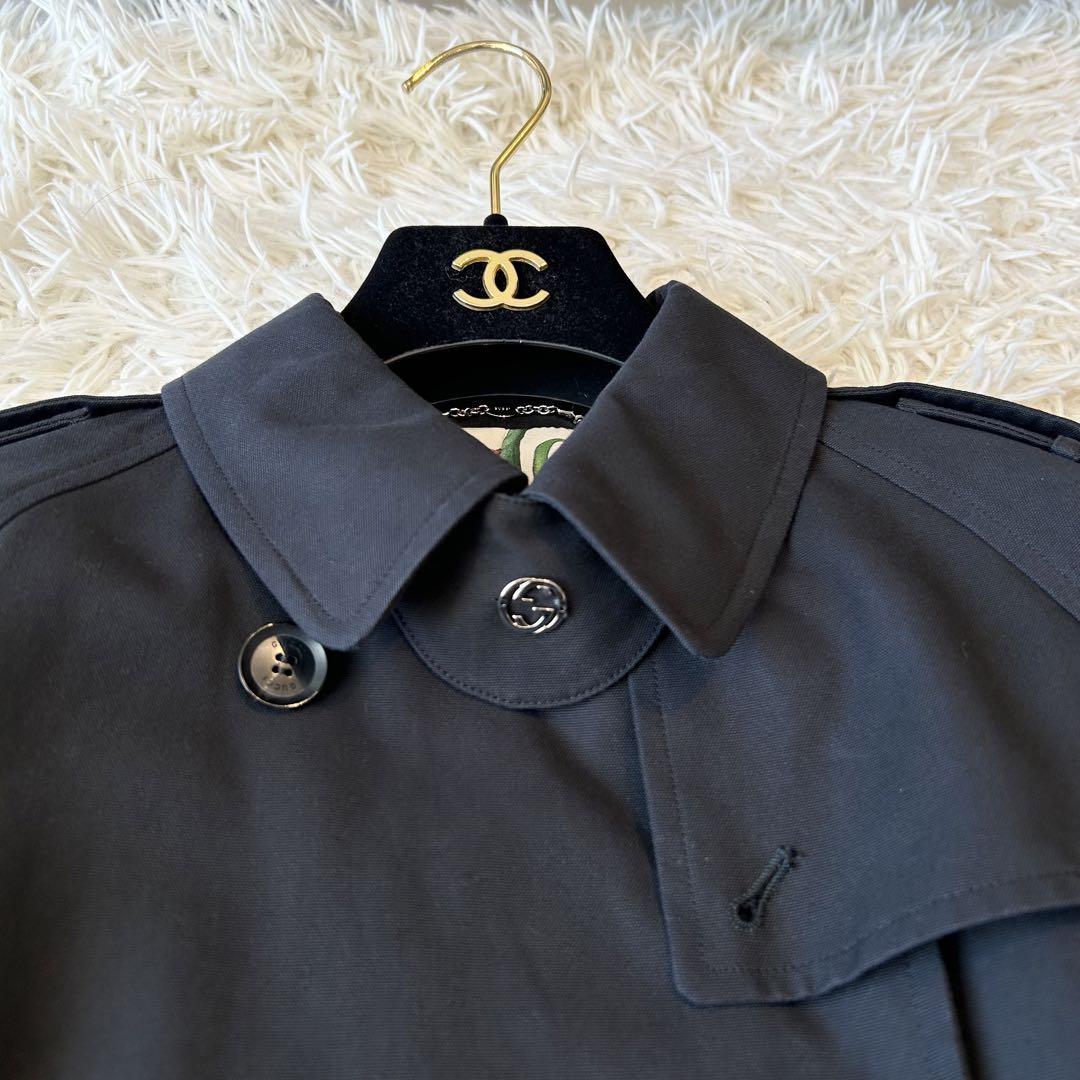 美品 GUCCI 裏地フラワープリント シルク トレンチコート ブラック GG