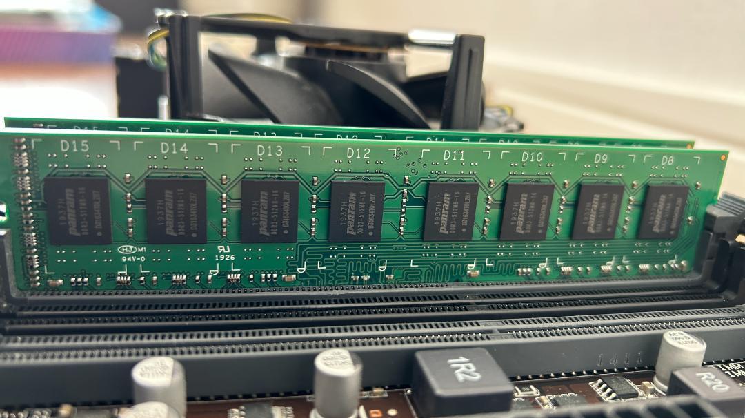 パーツ3点：ASUS H97M-PLUS、i5 4570、DDR3メモリ16GB