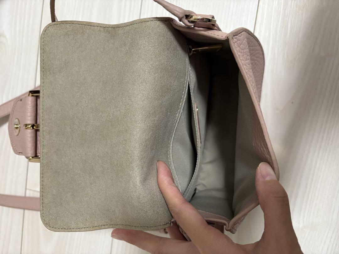 【美品】FURLA ピンク ショルダーバッグ ストラップ付き FURLA フルラ】ベラ ショルダーバッグ ピンク ラベンダー レザー