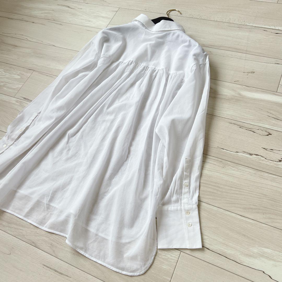 【美品】エポカ　シアーシャツ　比翼ボタン　近年タグ　ホワイト　長袖