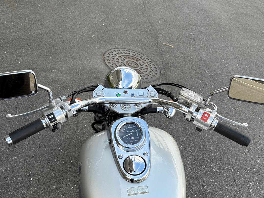 Vツインマグナ 250cc 単車 ホンダ 11000km 美車 整備済 配達可能 Vツインマグナ 250cc 単車 ホンダ 11000km 美車 整備済 配達可能